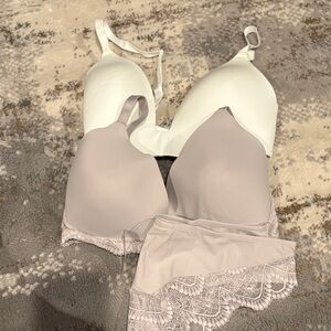 Elegant Lace Trimmed Bra Set - White and lavender